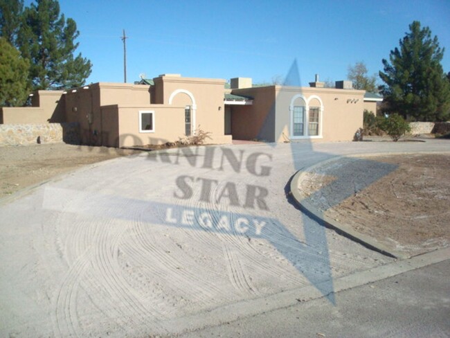 HORSE PROPERTY! 3 bedroom with bonus add-o... - HORSE PROPERTY! 3 bedroom with bonus add-o... House