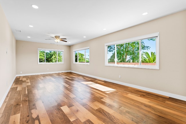 Building Photo - 3610 Mary Ln