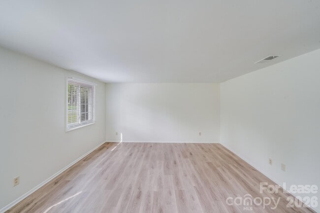 Photo - 5001 Forest Mountain Ct