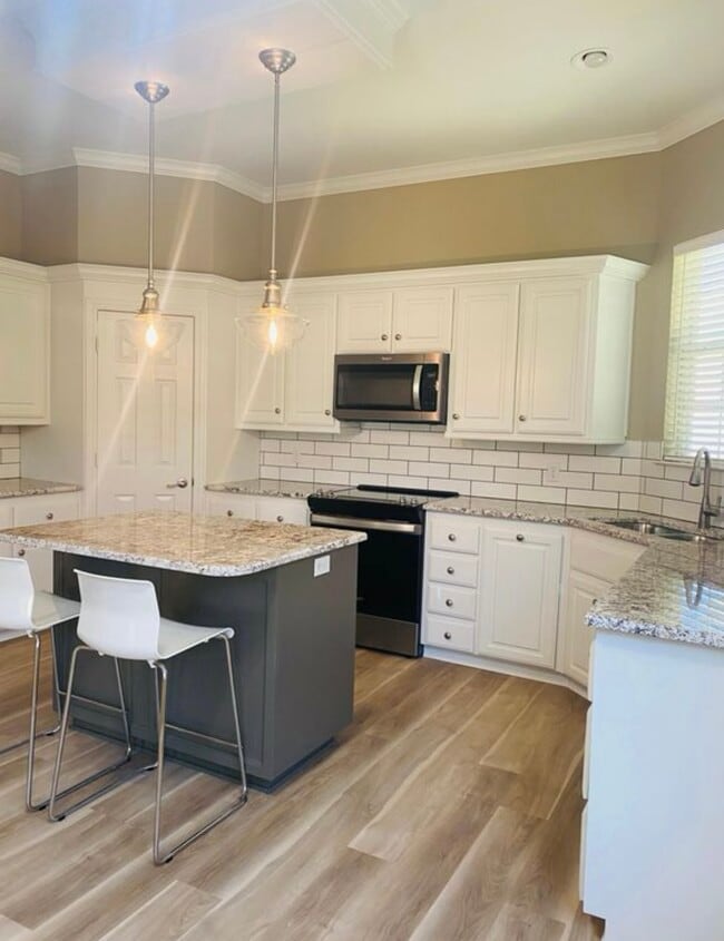 Photo - 3816 Whispering Oaks