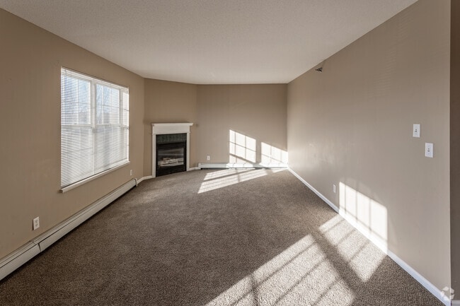 3BR, 2BA - 1,190SF - Living Room