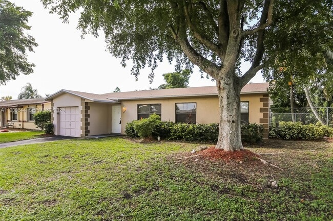 Photo - 707 SW 74th Ave