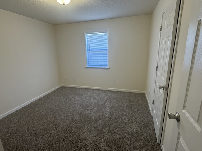 Bedroom - James Dale Apartments