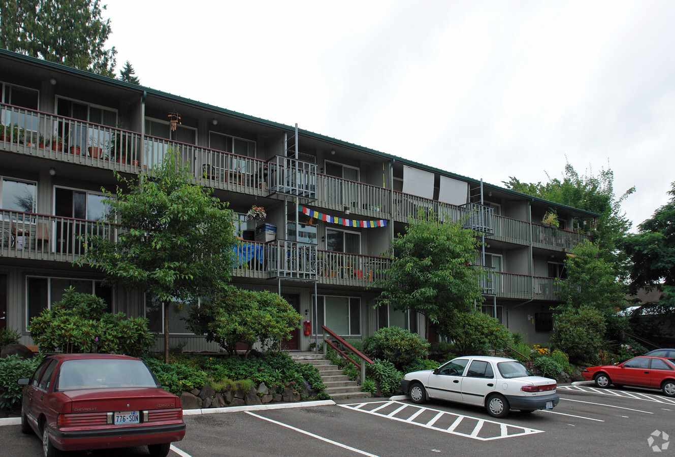 Bayview Apartments - Bayview Apartments