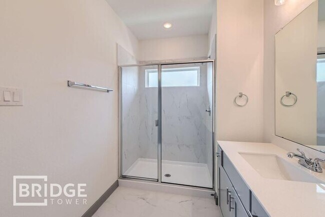 Photo - 33134 Willow Hts Ln
