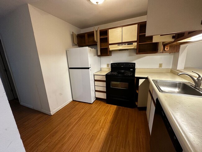 Photo - Available for the 2026-2027 lease term. Unit G