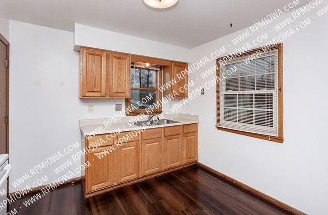 Photo - 217 Loomis Ave