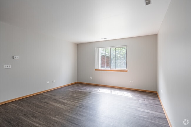 1BR, 1BA - 696SF - Living Room