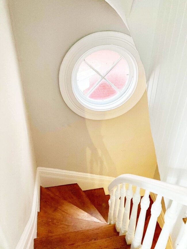 Photo - 3221 Bishop St