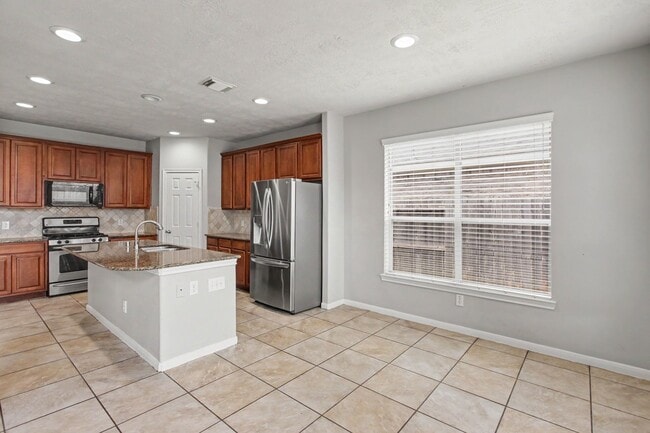 19534 Country Canyon Dr