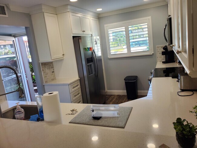 Photo - 1600 NE Dixie Hwy Unit 14-103