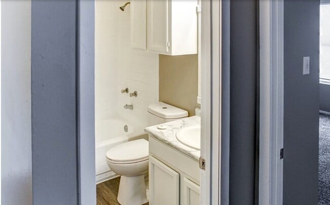 Photo - Northwest Hills Apartments