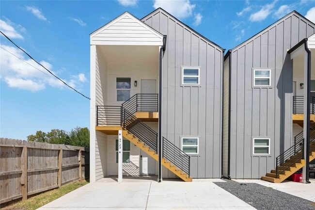 Photo - 9723 Cargill St