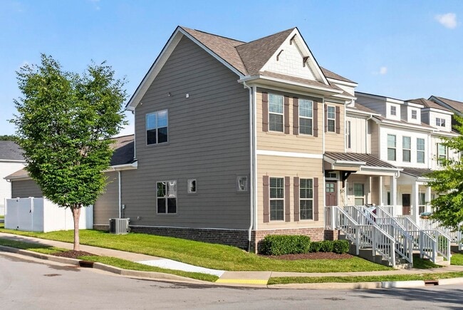 Photo - 1525 White Tip Ln