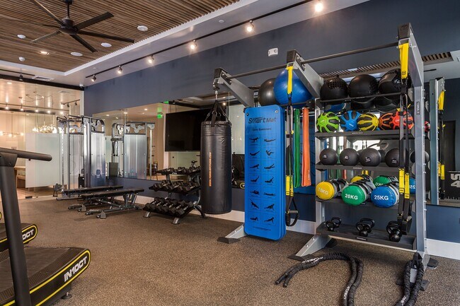 Photo - Mariposa on 3rd