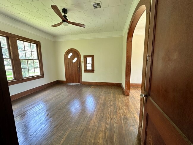 Living Room - 426 Bellevue St Unit A