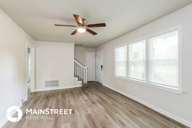 Photo - 11510 Lower River Rd