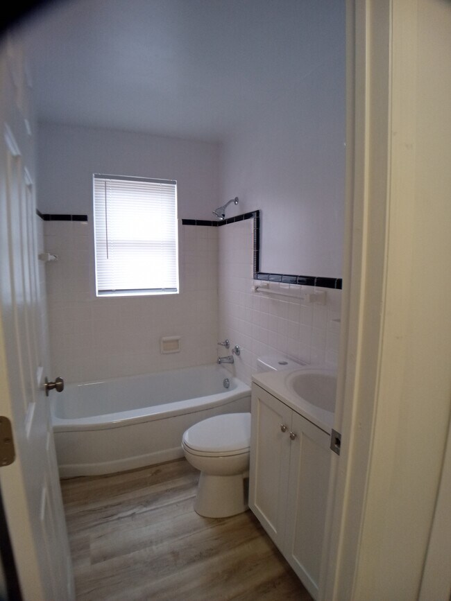 Photo - 801 N Capital Unit 1