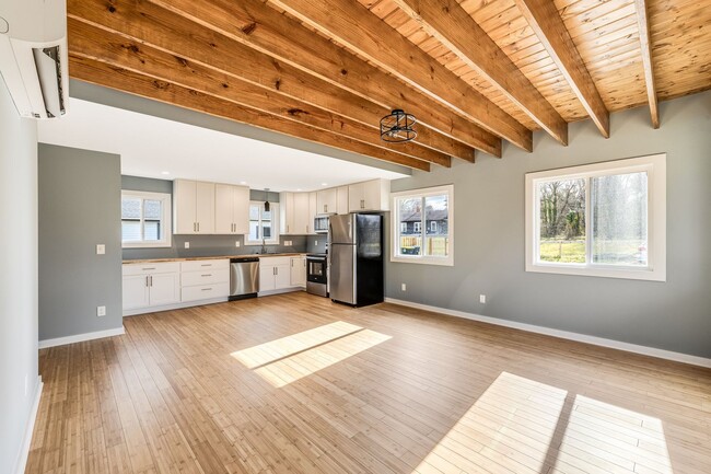 Building Photo - Newly Built Two-Story Home in North Asheville