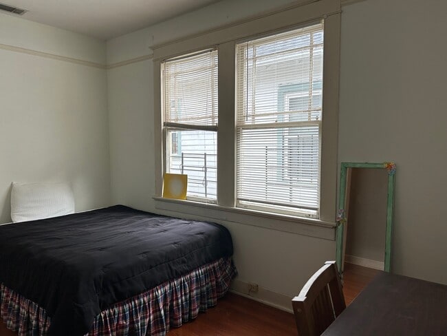 Small Bedroom With Two Closets - 2019 Lowerline St Unit 2019