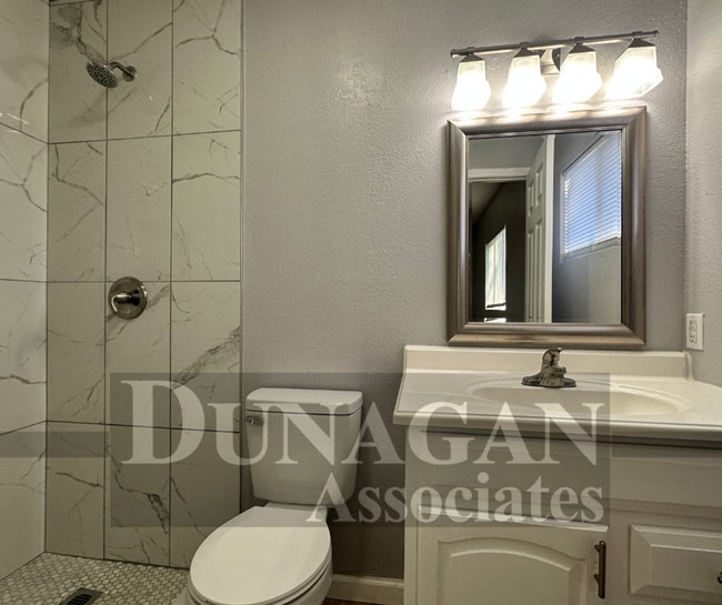 Photo - 4 Bedroom - 2 Bath Home Pet Friendly