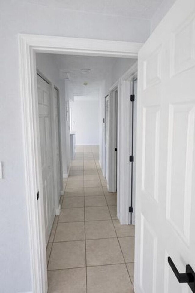 Photo - 1626 43rd St