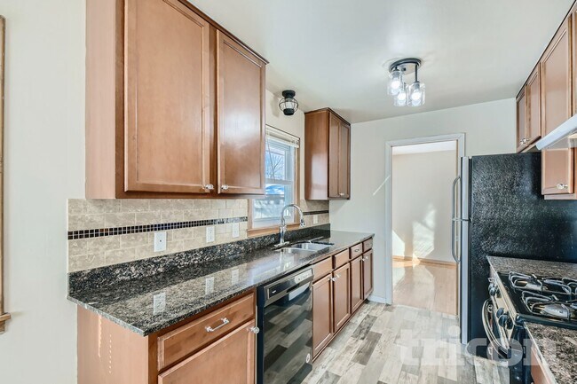 Photo - 3701 Woodbine Ln