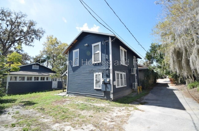 Photo - 906 Vistabula St Unit 1