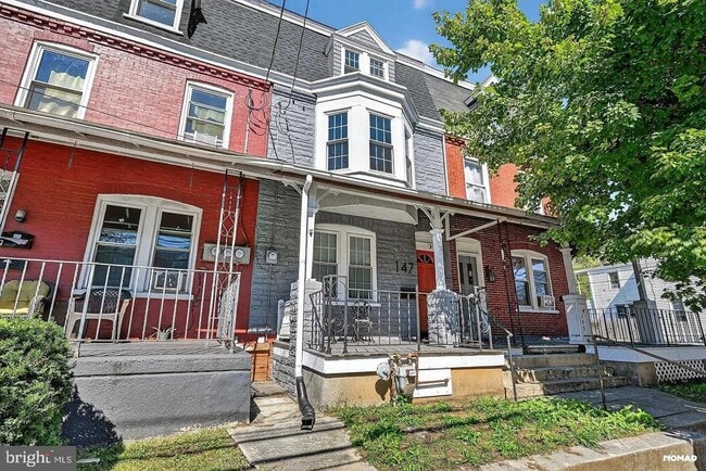 Photo - 147 E Liberty St