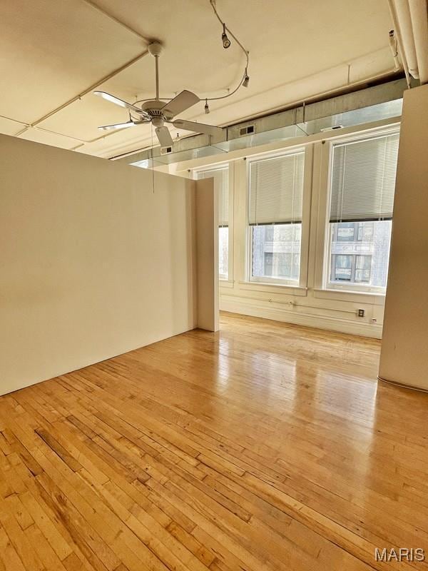 Photo - 1 Brookings Dr Unidad 500