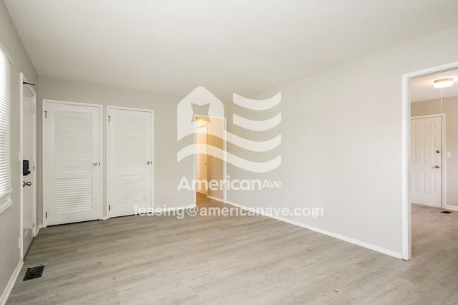 Photo - 3125 Hart Dr