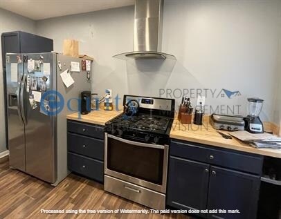 Photo - 772 McClelland St