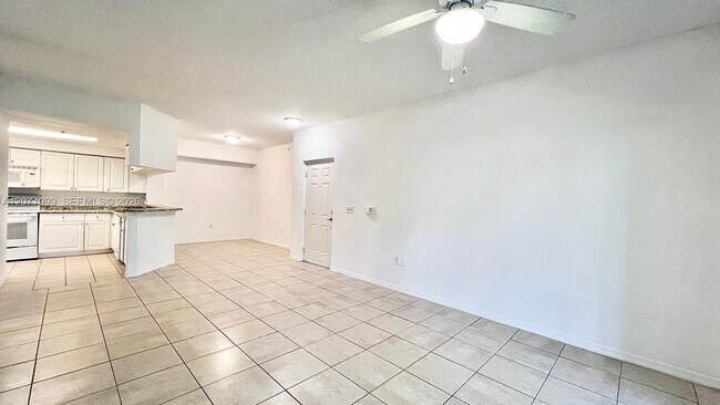 Photo - 3021 Alcazar Pl Unit 101