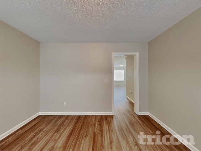 Photo - 163 Brooksong Dr