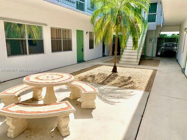 Building Photo - 1824 Monroe St Unit 4