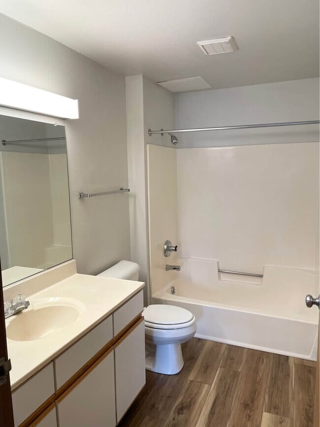 Photo - 2885 Glen Creek Pl Unidad 5