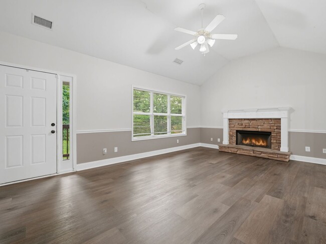 Photo - 166 Cove Hill