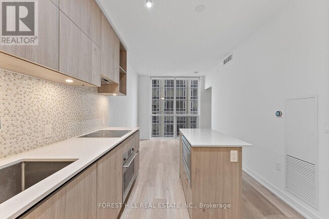 Photo - 1 Yorkville Ave Unité 3903