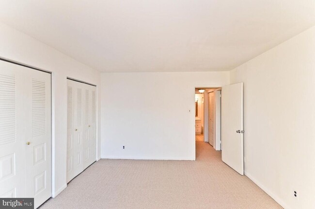 Photo - 10127 Prince Pl Unit 403