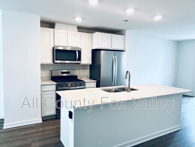 Photo - 879 Briar Gln Ct