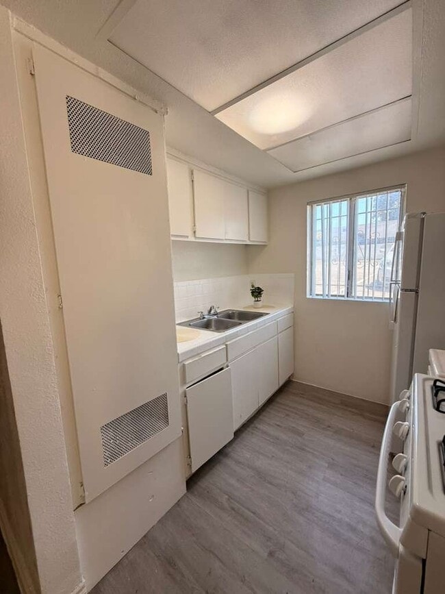 Photo - 236-254 S Ave 24 Unidad A01