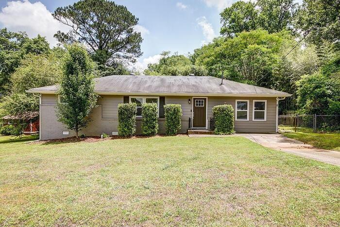 House 3 bed, 2 bath - House 3 bed, 2 bath