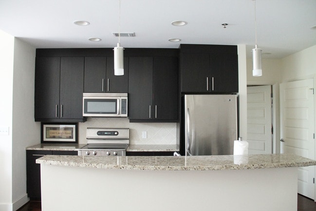Photo - 1080 Peachtree St NE Unit 1015