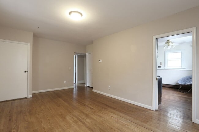 Photo - 189 Hawthorne Ave Unit 1st floor