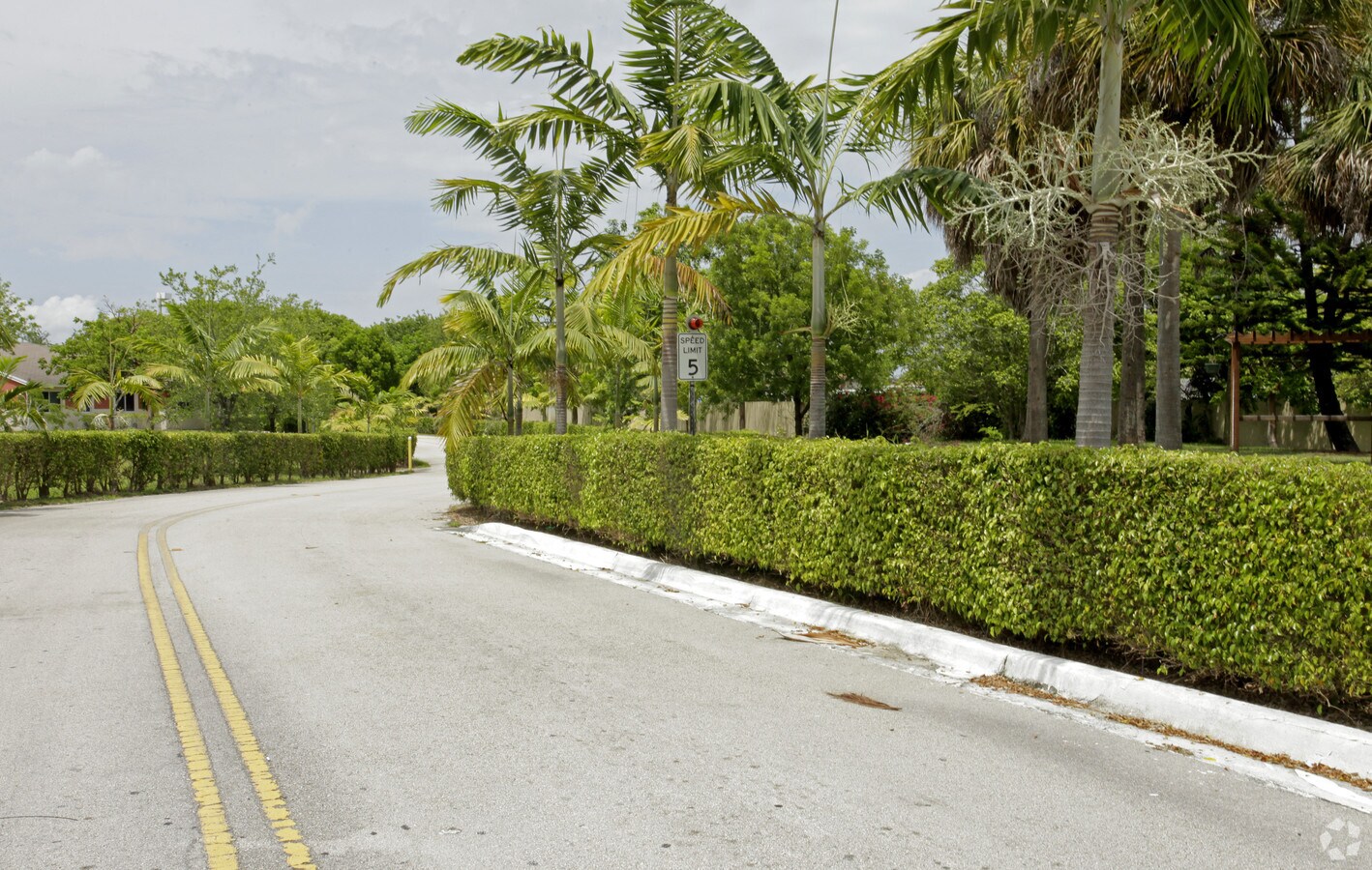 Photo - Cutler Bay Apartments