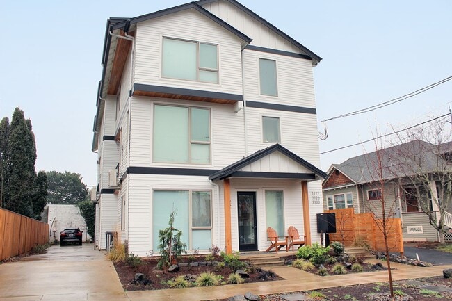 Building Photo - 1126 SE Tenino St
