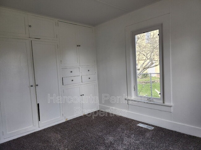 Photo - 1337 Ironsides Ave