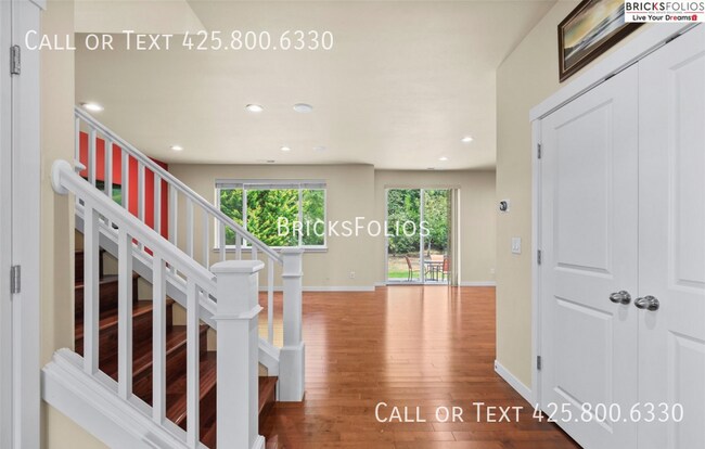 Photo - 10550 Sheridan Cres NE