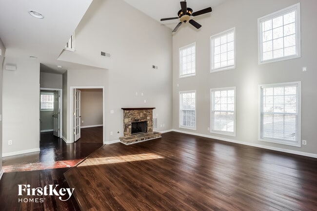 Photo - 344 Mistine Ct