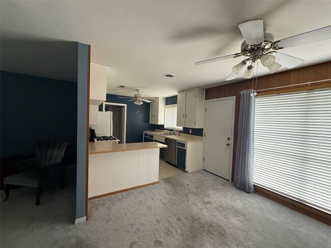 Photo - 7945 Cedel Dr